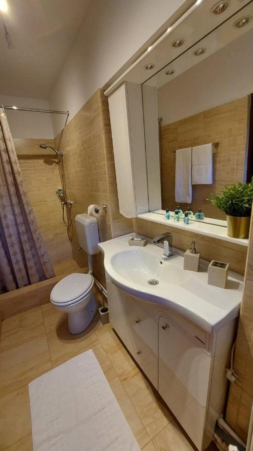 Hotel Ambiennt Bukurešť Exteriér fotografie